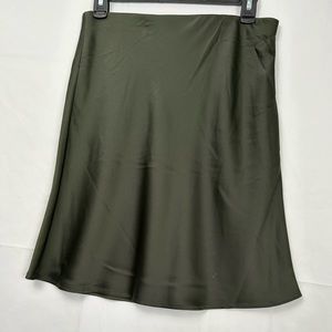 NWOT Rachel Zoe Khaki Mini Skirt. Size 4.